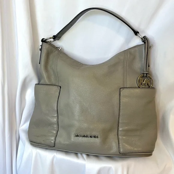 Michael Kors leather gray shoulder bag - Picture 1 of 4